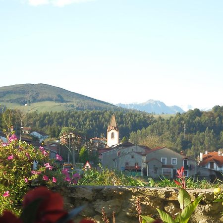 Posada El Salin Hotel Muñorrodero Buitenkant foto
